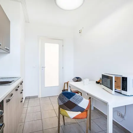 Jasmine Luxury Aviatiei *