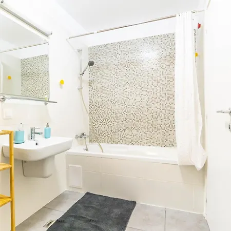 Jasmine Luxury Aviatiei *